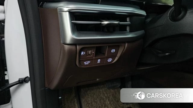 Hyundai Grandeur Hybrid (GN7) id 4302591 из Кореи 22