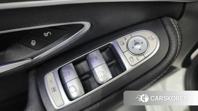 Mercedes-Benz C-Class W205 id 4384605 из Кореи 22