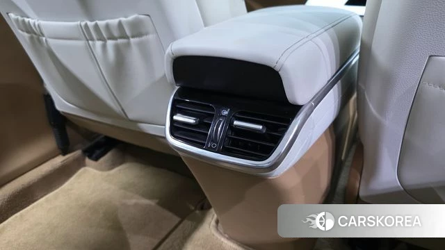 Hyundai The New Grandeur IG Hybrid id 4683457 из Кореи 22