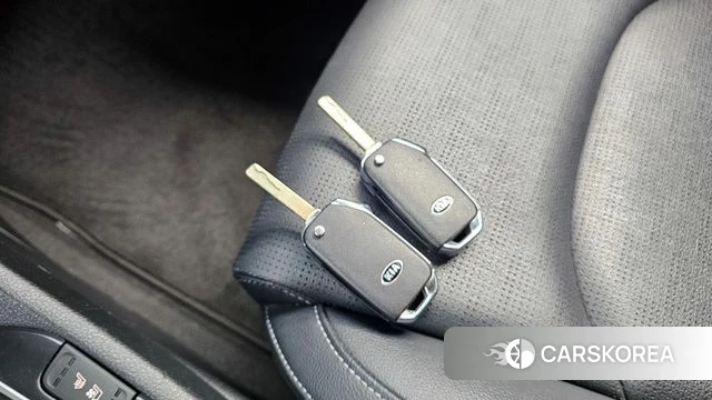 Kia Come New K3 id 4459676 из Кореи 22