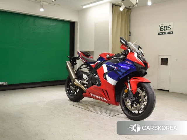 Honda CBR1000RR-R FIREBLADE id 3949952 из Японии 22