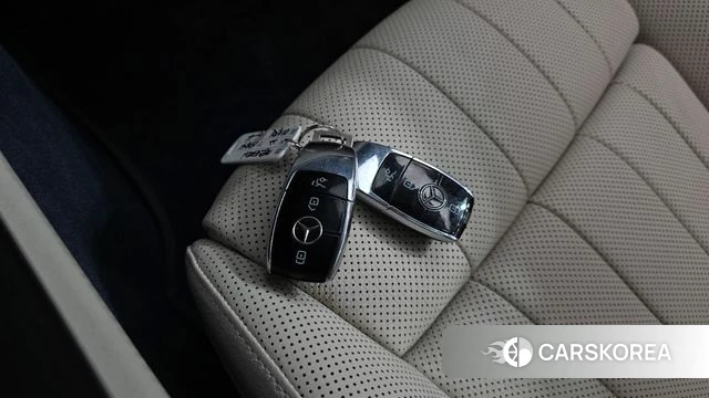 Mercedes-Benz E-Class W213 id 4293059 из Кореи 22
