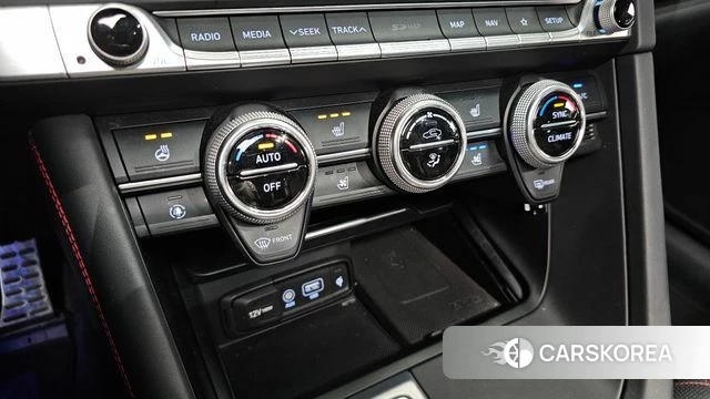 Genesis G70 id 4285742 из Кореи 22