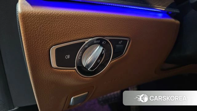 Mercedes-Benz E-Class W213 id 4305074 из Кореи 22