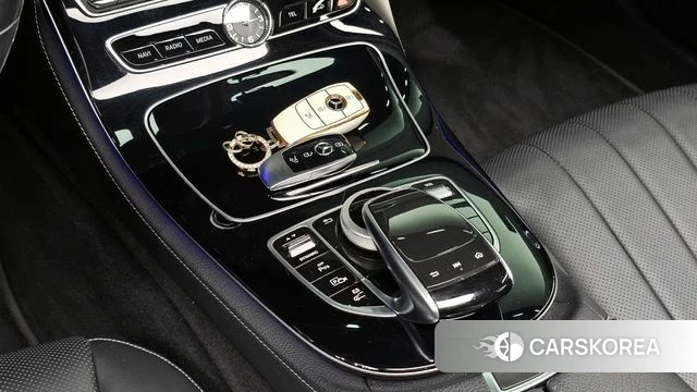 Mercedes-Benz E-Class W213 id 4429959 из Кореи 22
