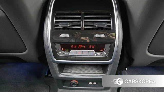 BMW XM (G09) id 4792428 из Кореи 22