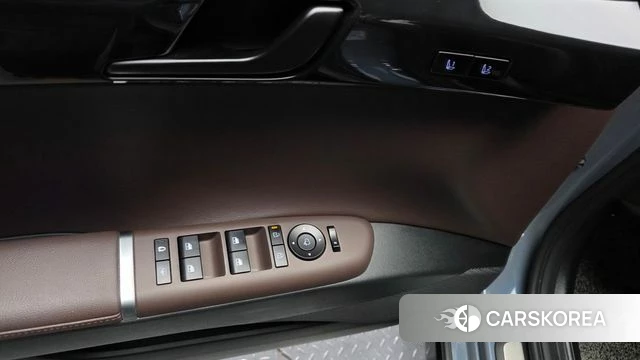 Hyundai Grandeur Hybrid (GN7) id 4854382 из Кореи 22