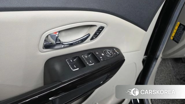 Kia The New Carnival id 4491146 из Кореи 22