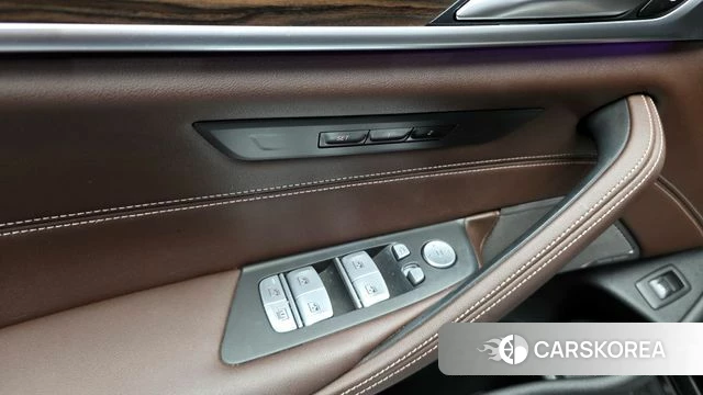 BMW 5 Series (G30) id 4267580 из Кореи 22