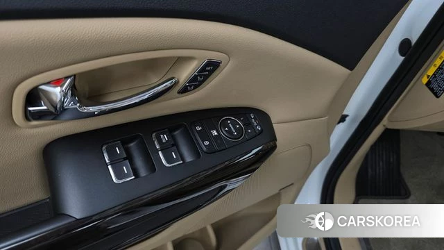 Kia The New Carnival id 4530363 из Кореи 22