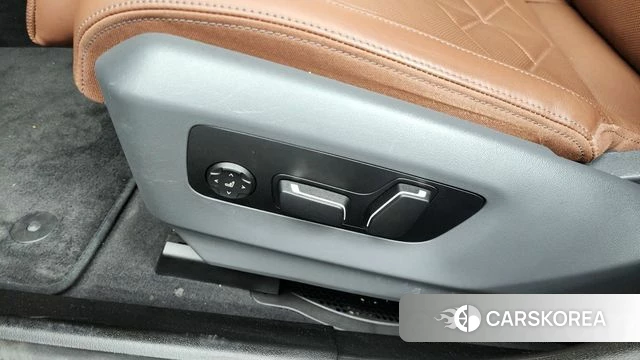 BMW 5 Series (G60) id 4291928 из Кореи 22