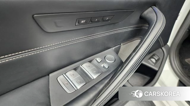 BMW 5 Series (G30) id 4338943 из Кореи 22