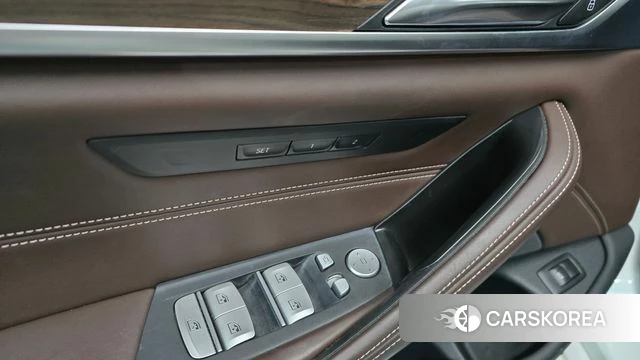 BMW 5 Series (G30) id 4626003 из Кореи 22