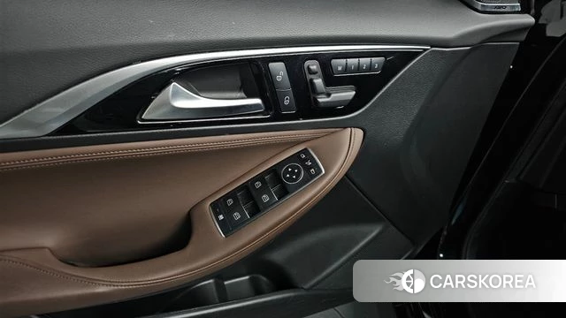 Infiniti Q30 id 4188056 из Кореи 22