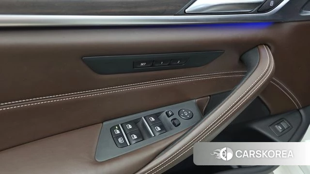 BMW 5 Series (G30) id 4471711 из Кореи 22