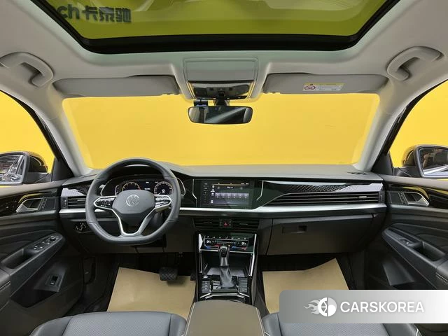 Volkswagen Passat id 4257710 из Китая 22