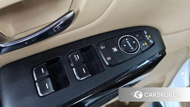 Kia The New Carnival id 4397880 из Кореи 22