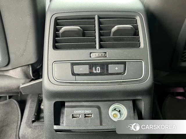 Audi A4L id 4262622 из Китая 22