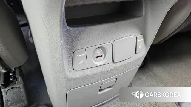 Kia The New Carnival id 4658108 из Кореи 22