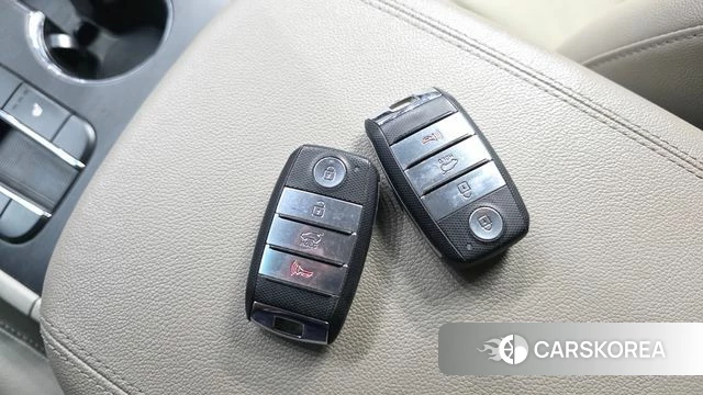 Kia The New Carnival id 4245876 из Кореи 22