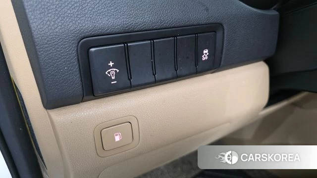 Kia The New Carnival id 4403179 из Кореи 22
