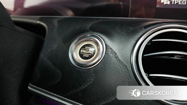 Mercedes-Benz E-Class W213 id 4477664 из Кореи 22