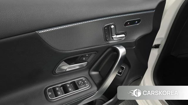 Mercedes-Benz A-Class W177 id 4529724 из Кореи 22