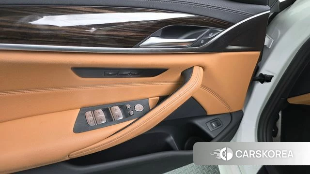 BMW 5 Series (G30) id 4636769 из Кореи 22