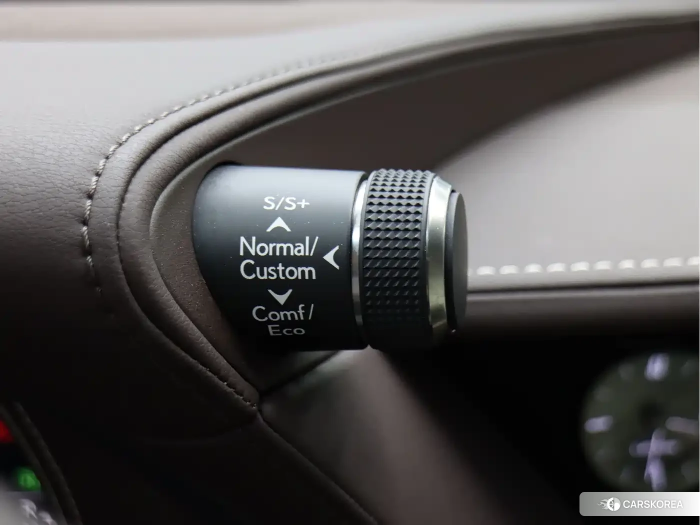 Lexus LS id 4583833 из Китая 22