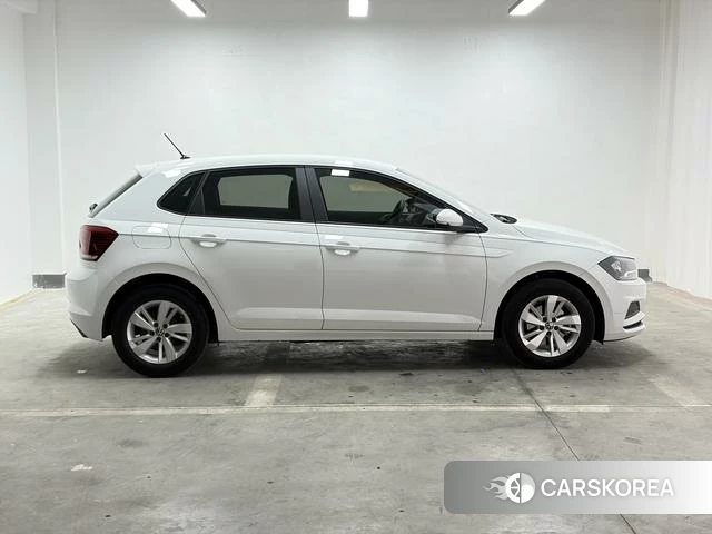 Volkswagen Polo id 4313880 из Китая 22