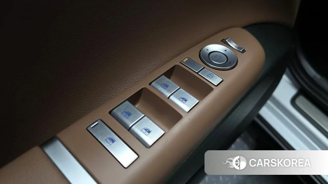 Hyundai Grandeur (GN7) id 4480660 из Кореи 22