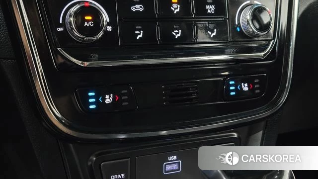 Ssangyong Tivoli Air id 4224214 из Кореи 22