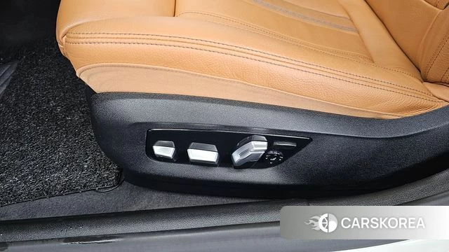 BMW 5 Series (G30) id 4550649 из Кореи 22