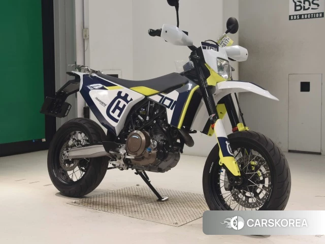 Проданный Husqvarna 701 SUPERMOTO id 4199397 из Японии, фото 22
