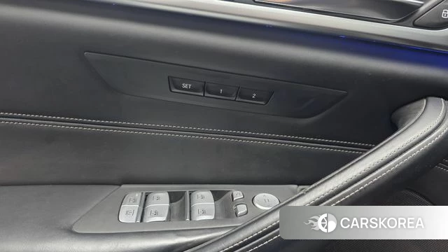 BMW 5 Series (G30) id 4551455 из Кореи 22