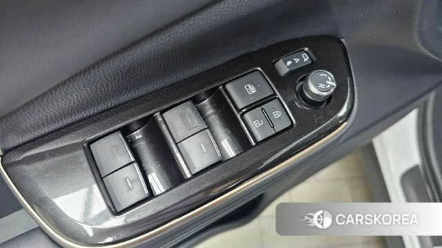 Toyota Crown Crossover id 4342627 из Кореи 22