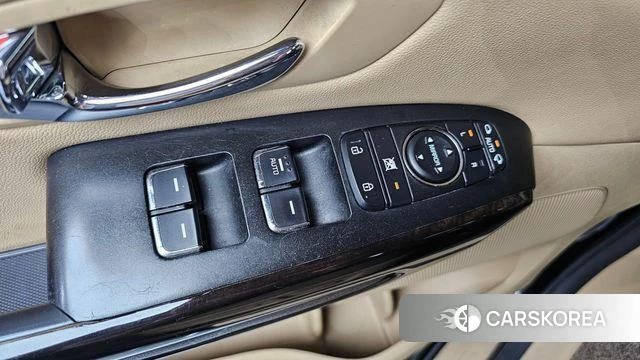 Kia The New Carnival id 4694131 из Кореи 22