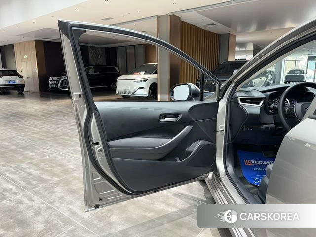 Toyota Corolla id 4262261 из Китая 22