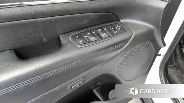 Jeep Grand Cherokee id 4286062 из Кореи 22