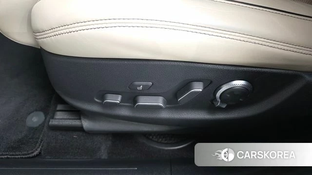 Genesis GV70 id 4309999 из Кореи 22