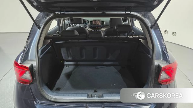 Hyundai Venue id 4395340 из Кореи 22