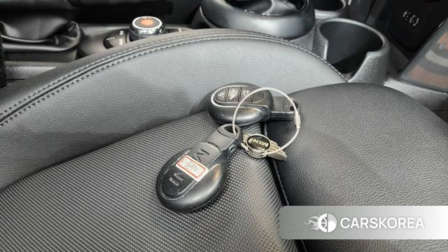 Mini Cooper D id 4776519 из Кореи 22