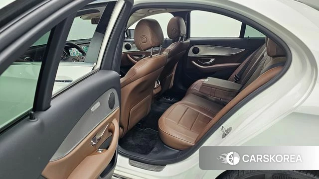 Mercedes-Benz E-Class W213 id 4574591 из Кореи 22
