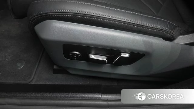 BMW 5 Series (G60) id 4655403 из Кореи 22