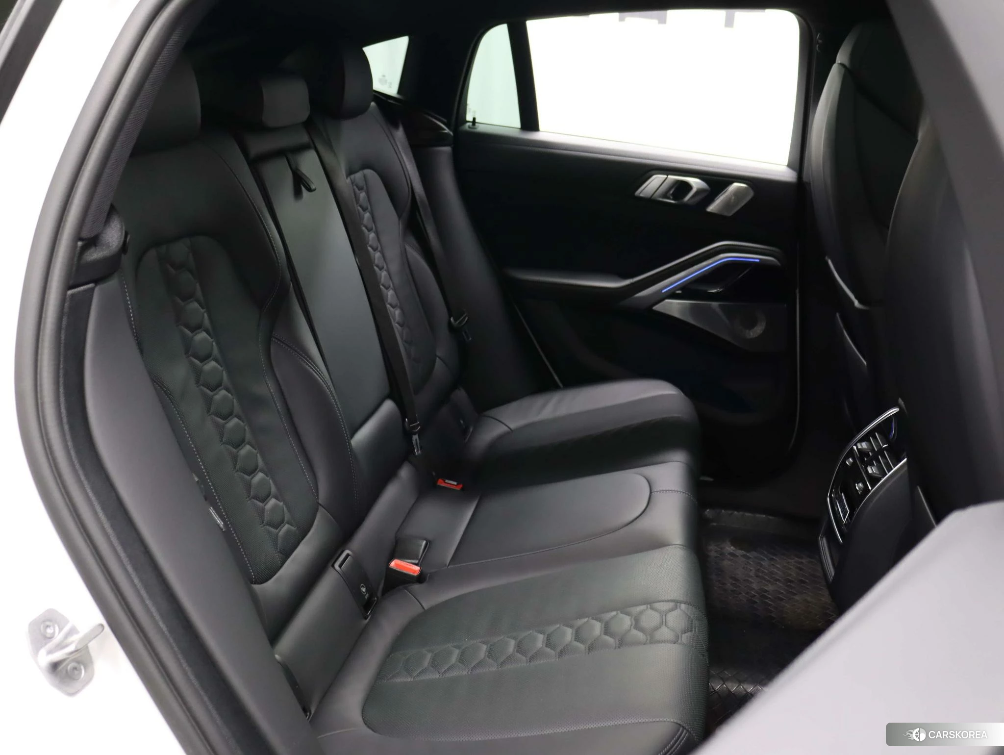 BMW X6 M id 4407168 из Китая 22