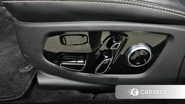 Genesis G90 id 4631906 из Кореи 22