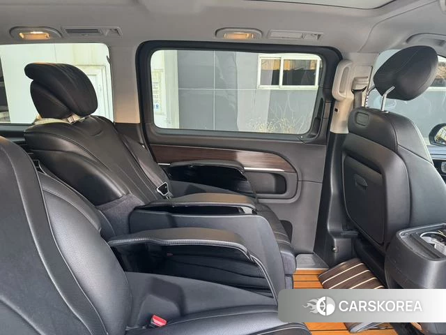 Mercedes-Benz V-class id 4264837 из Китая 22