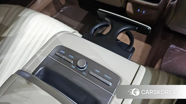 Hyundai Grandeur (GN7) id 4892969 из Кореи 22