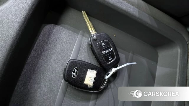 Hyundai The New Grand Starex id 4285808 из Кореи 22