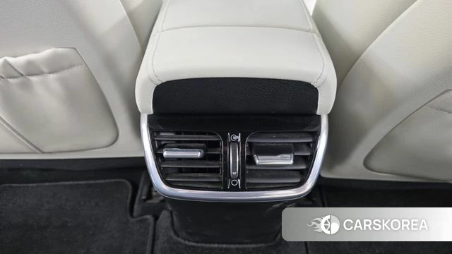 Hyundai The New Grandeur IG Hybrid id 4671007 из Кореи 22